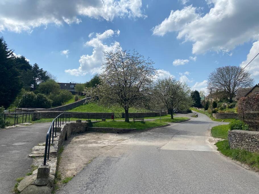 Stylish One Bedroom Cotswold Coach House Τέτμπουρι Εξωτερικό φωτογραφία